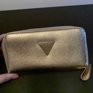 Guess Wallet